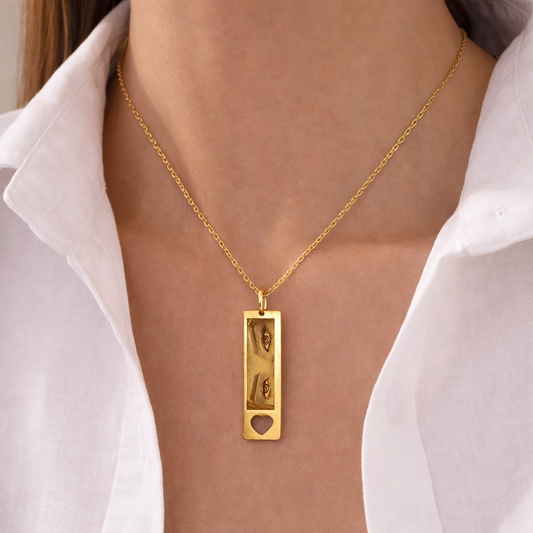 قلادة العيون