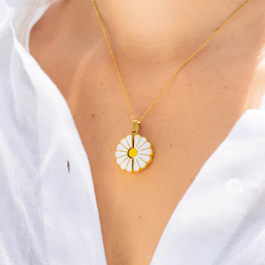 قلادة الزهرة